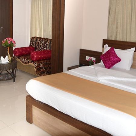 Hotel New Bell Inn Bangalore Buitenkant foto
