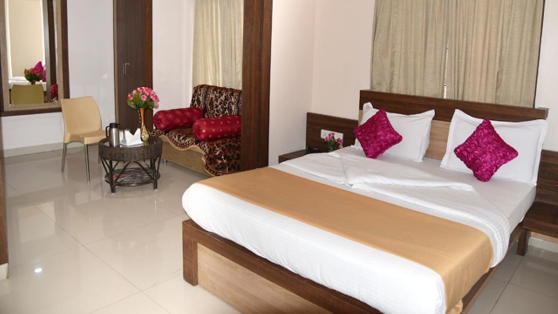 Hotel New Bell Inn Bangalore Buitenkant foto